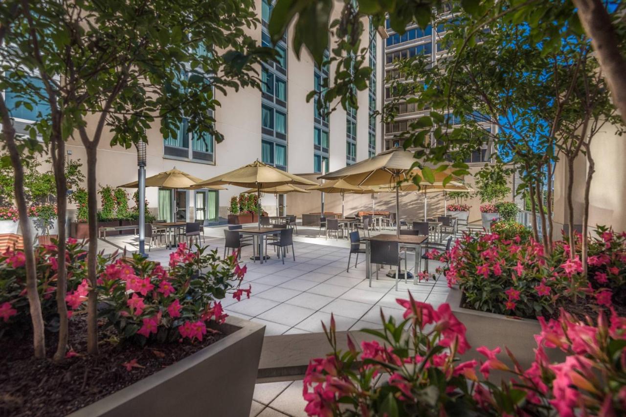 Hotel Courtyard By Marriott Bethesda Chevy Chase Zewnętrze zdjęcie